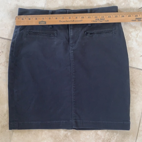 EUC Set of 2 Loft denim short skirts sz 4 1-dark gray 1- 1-gray camo - Picture 11 of 12